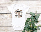Cheer on big brother with this adorable football baby bodysuit/onesie! Featuring a minimalist line drawing football design, this onesie is perfect for game days, sibling pride, and the cutest sideline support. Whether you’re dressing up your baby boy or baby girl, this football outfit is a must-have for little fans!