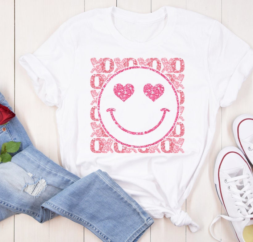 Retro Smiley Heart Valentines Day T-Shirt | Unisex Fit