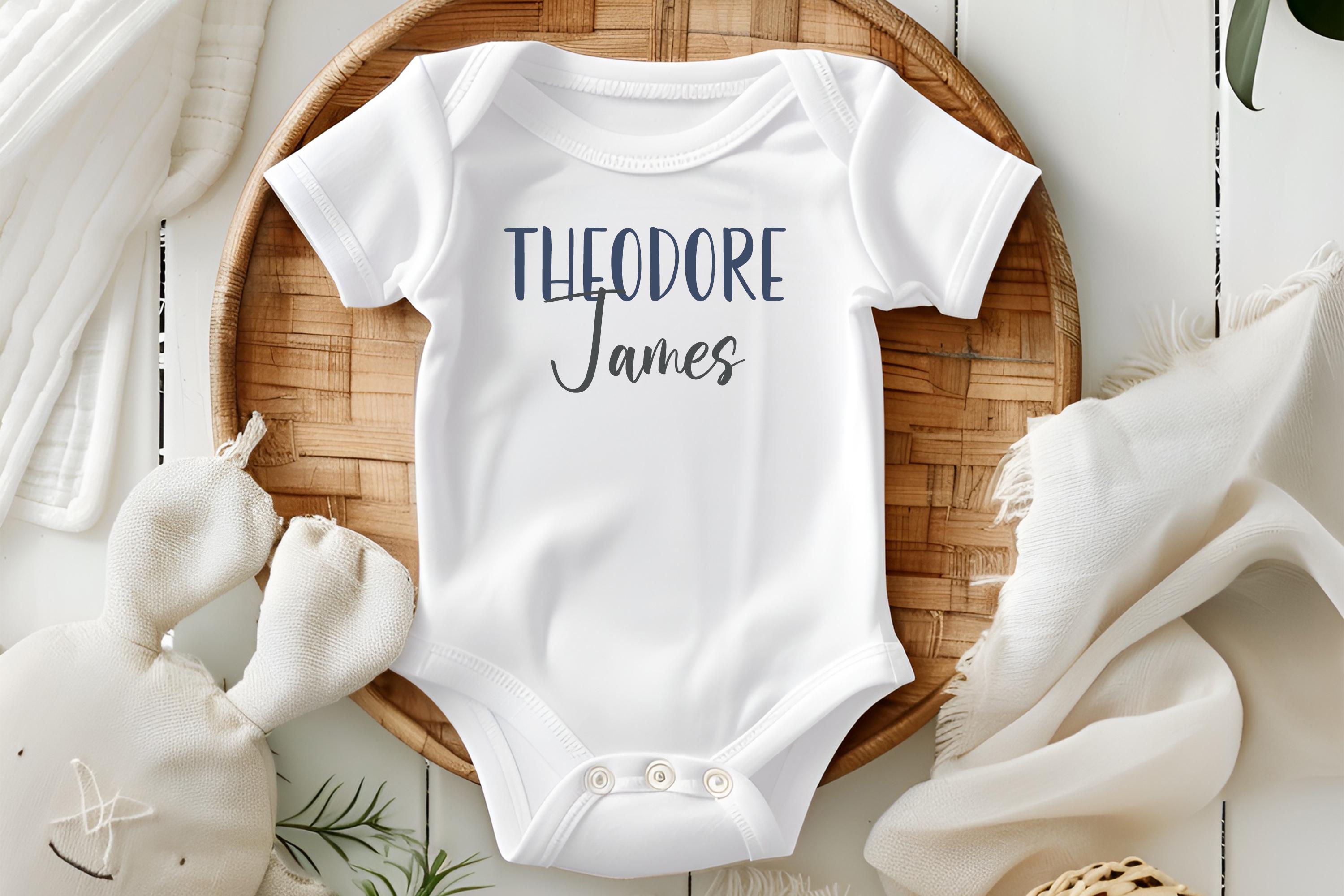 Personalized custom name onesie. Handwritten first and middle name. Available in 10 different color Gerber onesies. Great baby shower gift or baby announcement.
