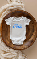 Promoted to Brother Onesie – New Sibling Announcement | Baby Brother Reveal Gift | Cute Family Announcement Bodysuit

Description:
🚀👶 Promoted to Brother! 🎉 Celebrate your expanding family with this adorable announcement onesie! Perfect for announcing a new little brother or making big brother feel special. Capture memorable family moments and priceless reactions with this sweet, stylish baby bodysuit.